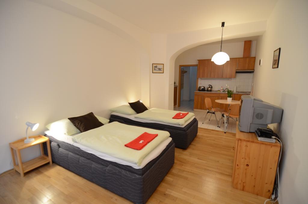 Apartments Karlin プラハ 部屋 写真