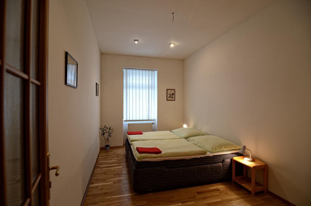 Apartments Karlin プラハ 部屋 写真