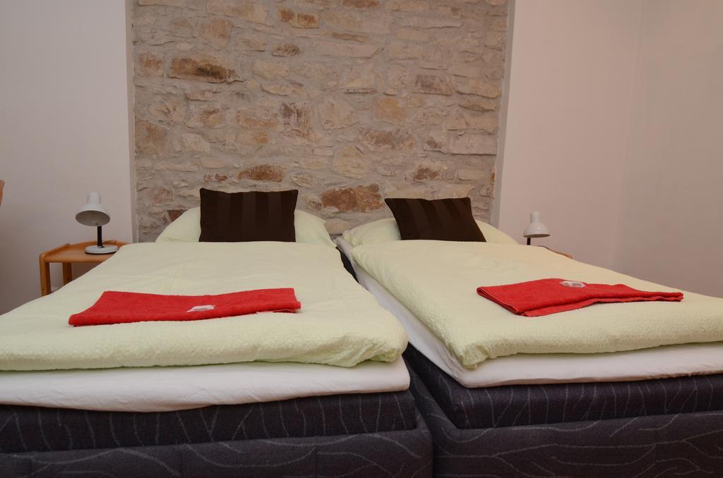 Apartments Karlin プラハ 部屋 写真