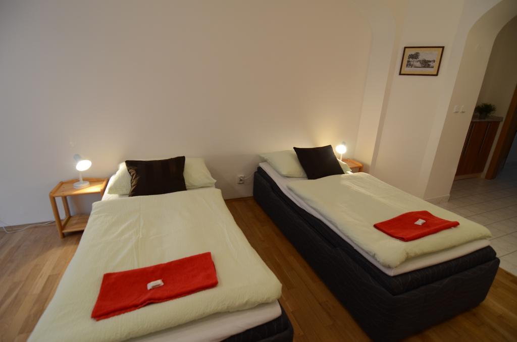 Apartments Karlin プラハ 部屋 写真