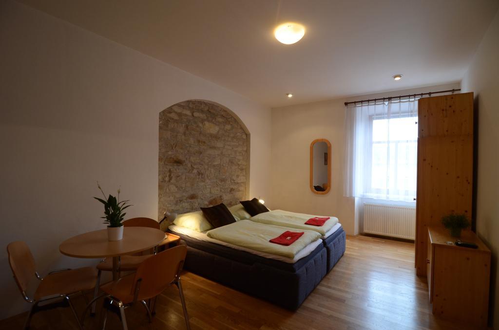 Apartments Karlin プラハ 部屋 写真